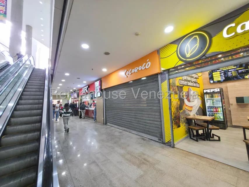 Comercial (Local Comercial) en Alquiler en Los Dos Caminos, Distrito Metropolitano
