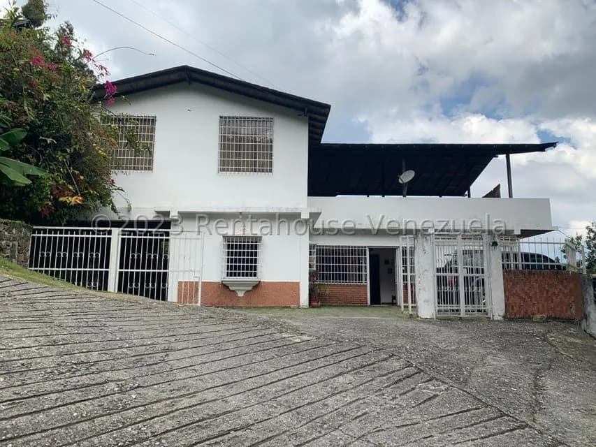 Casa (1 Nivel) en Venta en Carmona, Trujillo