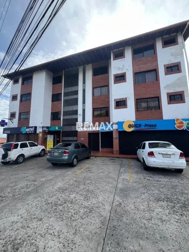 Alquiler por días Apartamento Ubicado en Bonsay, Avenida Ferrero Tamayo. Totalmente equipado