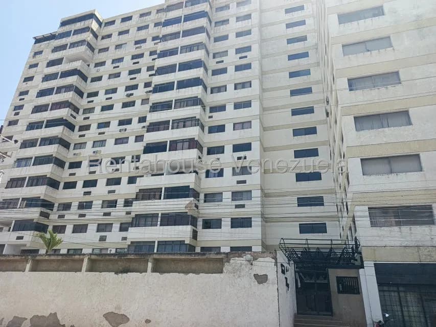 Apartamento (1 Nivel) en Venta en Porlamar, Nueva Esparta