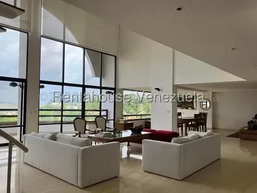 Apartamento En Alquiler,colinas Del Tamanaco Mls #26-19123
