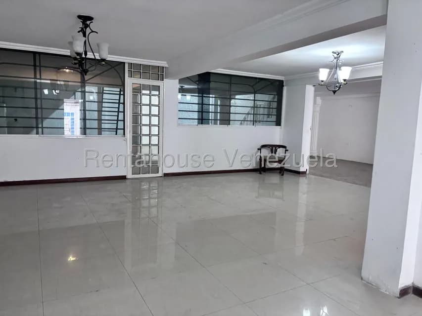 Comercial (Oficina) en Alquiler en La Trinidad, Distrito Metropolitano