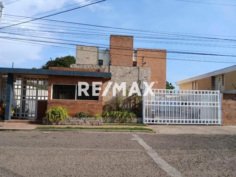 Apartamento de 2 Plantas Conjunto Residencial San Miguel Arcángel