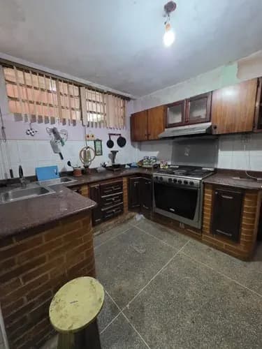 Ad, En Venta Casa Para Remodelar Urbanización Lomas Del Este