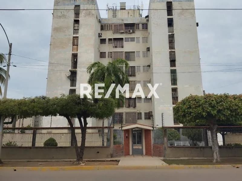 APARTAMENTO PARA REMODELAR EN CIUDADELA FARIA