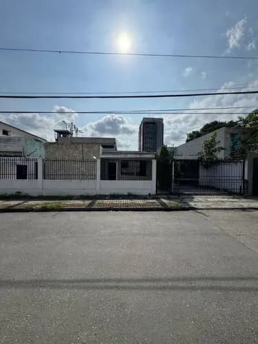 Casa Comercial En Venta Urb. El Viñedo Venezuela 510 Mts2. F. R