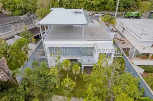 Nr / Espectacular Casa Ubicada En La Mejor Calle De Altamira. Esta Magnifica Propiedad Se Termino De Remodelar En 2012. En Altamira - Alquiler // Mls #26-11785