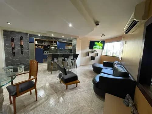 F-5044. Alexora Vende Apartamento De Oportunidad Frente Al Sambil Res Portal Mañongo. (3,3,2)