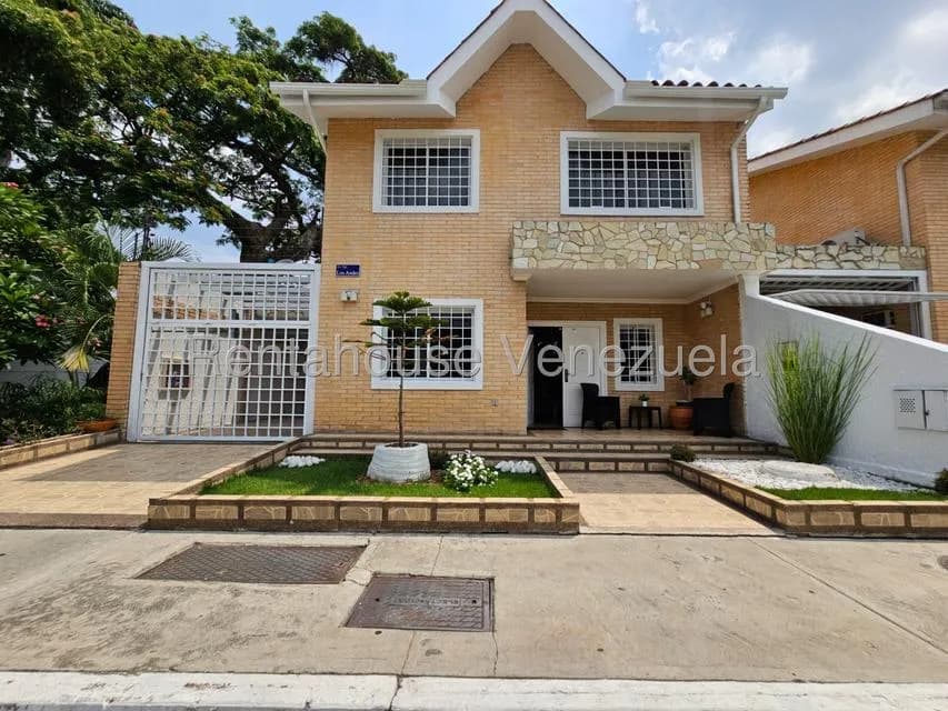 Casa (Duplex) en Venta en Bolivar, Aragua
