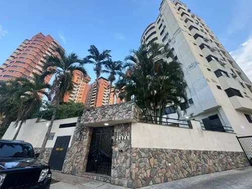 En Venta Apartamento Ubicado En Res. Bosque Plaza, Julián Acosta 20.
