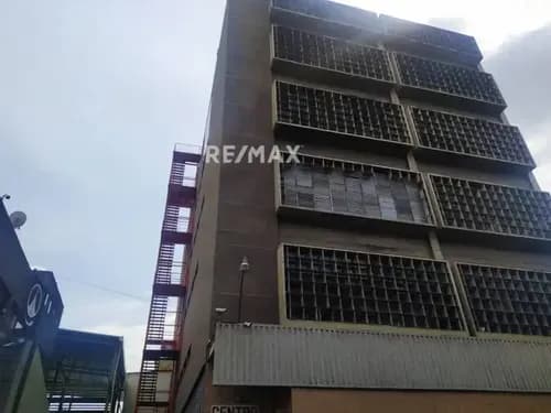 Amplio Y Magnífico Local En Alquiler En Boleíta Sur