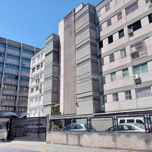 Apartamento (1 Nivel) en Venta en Chuao, Distrito Metropolitano