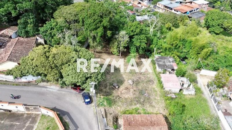 En venta Terreno ubicado en Palmira, via principal de Pueblo Chiquito a solo 6 cuadras de la plaza de palmira, Punto de referencia la curva del mamon.