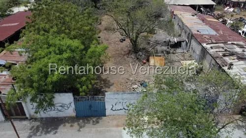 Edel Vargas Vende Terreno Metraje 2 8 9mts2, En Centro Oeste De Barquisimeto Cercano A La Av. Libertador, Zona Altamente Comercial / Renta House