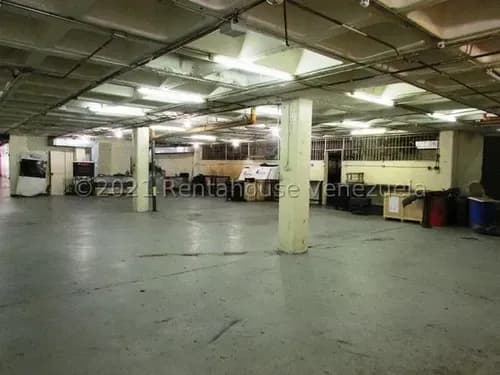 Semi-sótano En Venta En Los Ruices Yr2313521