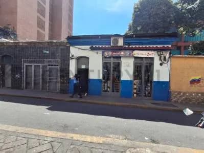 Hotel / Terreno en venta en La Concordia - Parroquia Santa Teresa