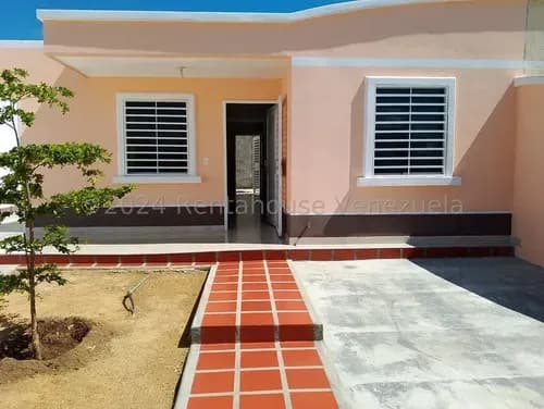 Casa En Venta En Roca Del Norte Junior Alvarado