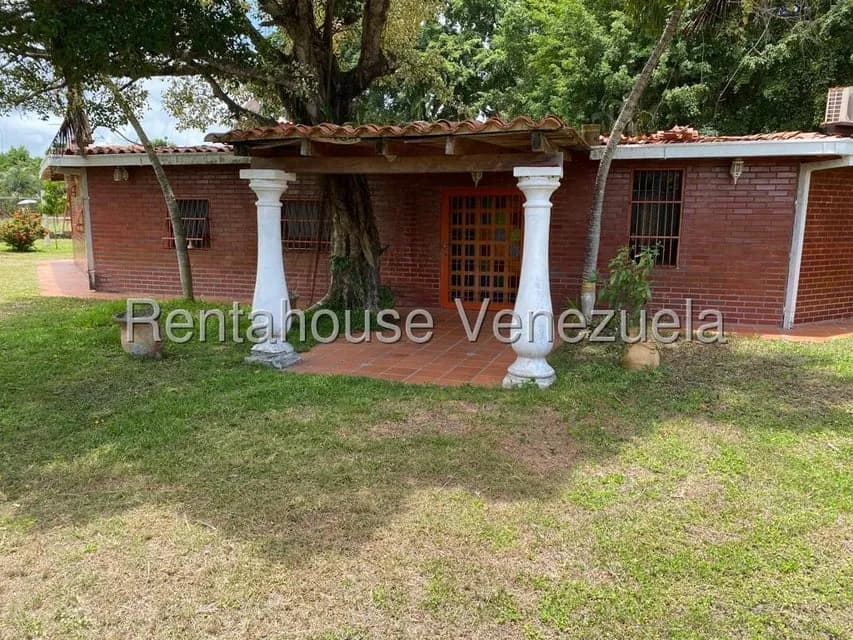 Terreno (Comercial) en Venta en Higuerote, Miranda