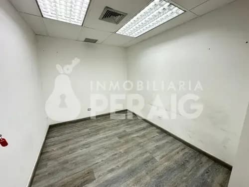 Local Comercial Venta Los Palos Grandes 150mts2, 6m, 2b, 8pe /hc