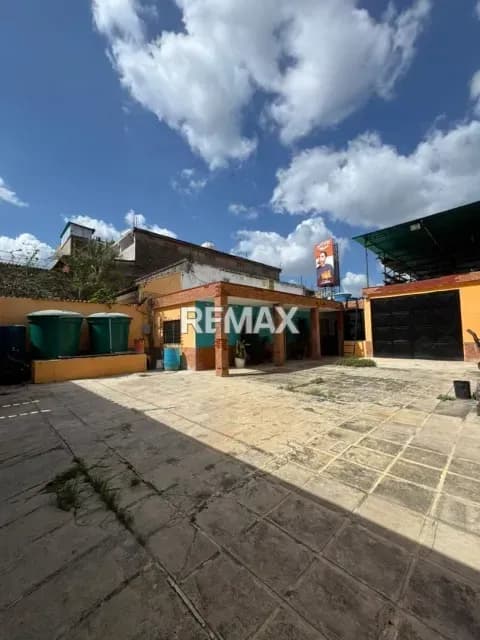 CASA COMERCIAL EN VENTA. Ubicacion Estrategica de ALTO TRAFICO