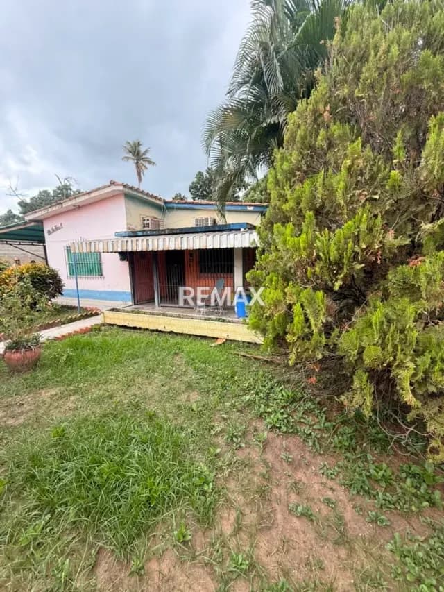 EN VENTA CASA EN SANTA RITA