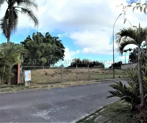 Terreno En Venta En La Lagunita Country Club, Distrito Metropolitano Ft 22-10902