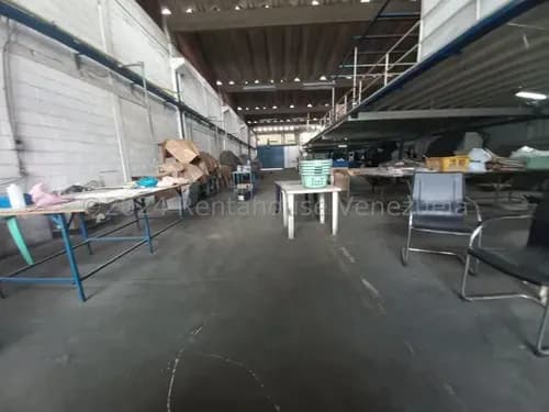 Daniela Linarez Vende Galpón Industrial De 630 M2 Con Mezzanina, 2 Oficinas, 3 Baños, Depósito, Comedor Y Área De Cocina, Luz Trifásica, Zona Industrial 2 Barquisimeto