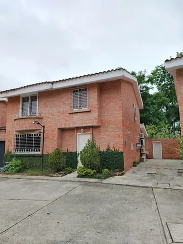 Townhouse En Guataparo Conjunto Residencial Los Aleros