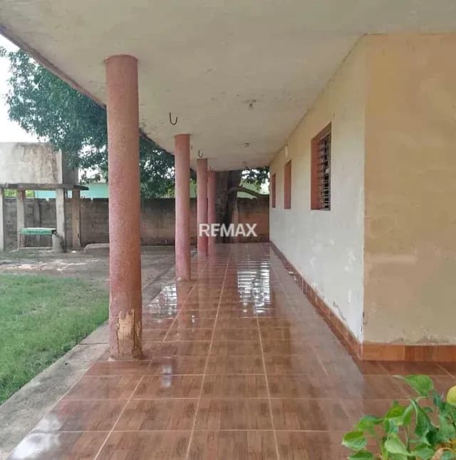 CASA EN VENTA SANTA CRUZ DE MARA