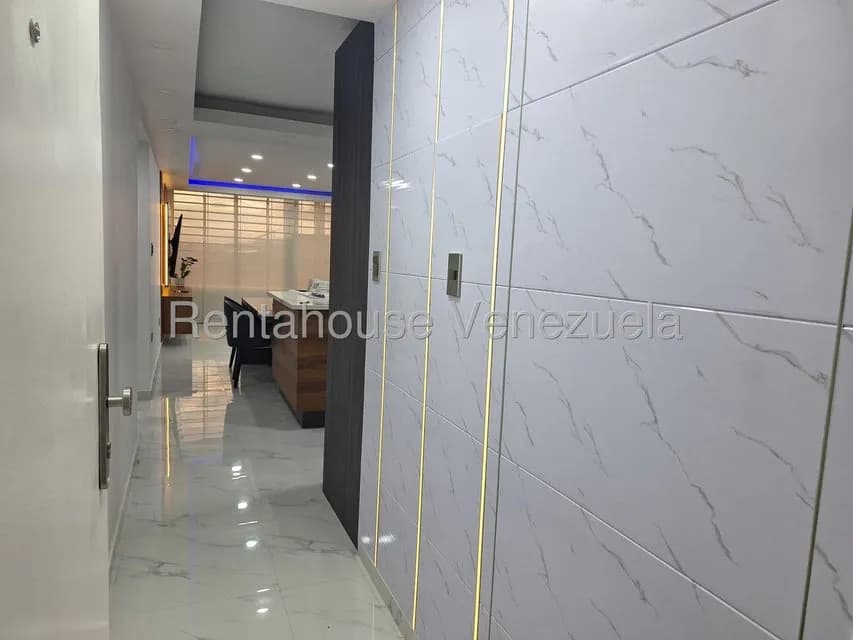 Apartamento (1 Nivel) en Alquiler en Colinas de La Tahona, Distrito Metropolitano
