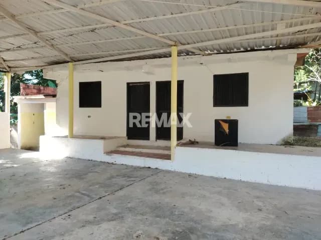 Venta casa en la Cumaca San Diego