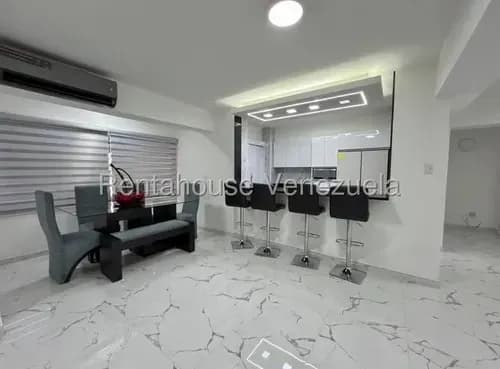 Hermoso Apartamento De 98 M2 En Venta, Totalmente Remodelado Y Equipado Con Artefactos De Primera Línea, Destaca Por Su Diseño Funcional Y Acabados Modernos