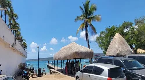 Marina Vende Casa Historica A Remodelar En Chichiriviche Edo. Falcón. Plc-1228 (sólo Clientes)