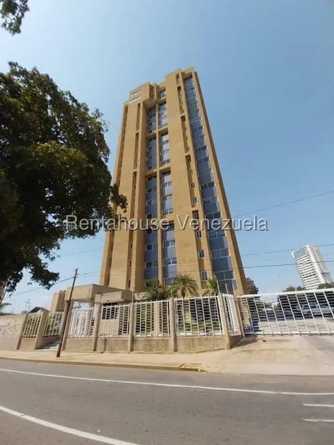 Apartamento (1 Nivel) en Alquiler en 5 de Julio, Zulia