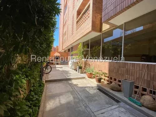 Apartamento En Alquiler, La Lago Maracaibo,he
