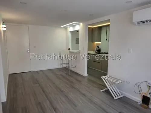 Apartamento En Alquiler Completamente Remodelado 26-17355 La Vaquera Guarenas