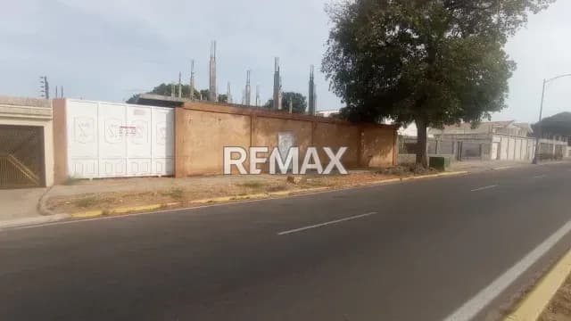 Proyecto en construcción en los Olivos