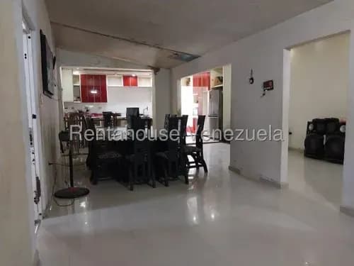 Casa En Venta En Flor Amarrillo Valencia Mm Carabobo Amplia Casa