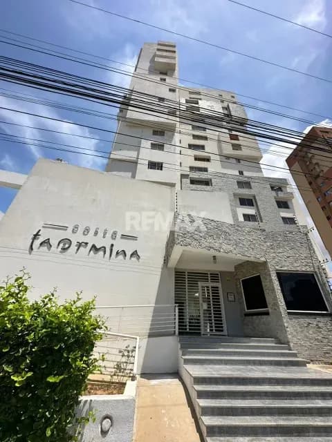 Apartamento en Alquiler Resid. Costa Taormina Av. Cecilio acosta con Santa Rita