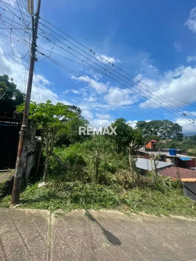 Terreno en la aldea Tonono San Cristóbal