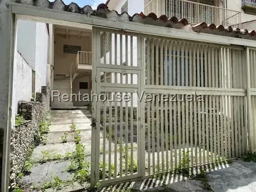 Oportunidad Venta Casa Duplex Para Remodelar En Calle Privada En La Trinidad 2624568 Ijp