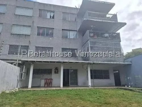 Townhouse Con Anexo, La Boyera. #25-20428