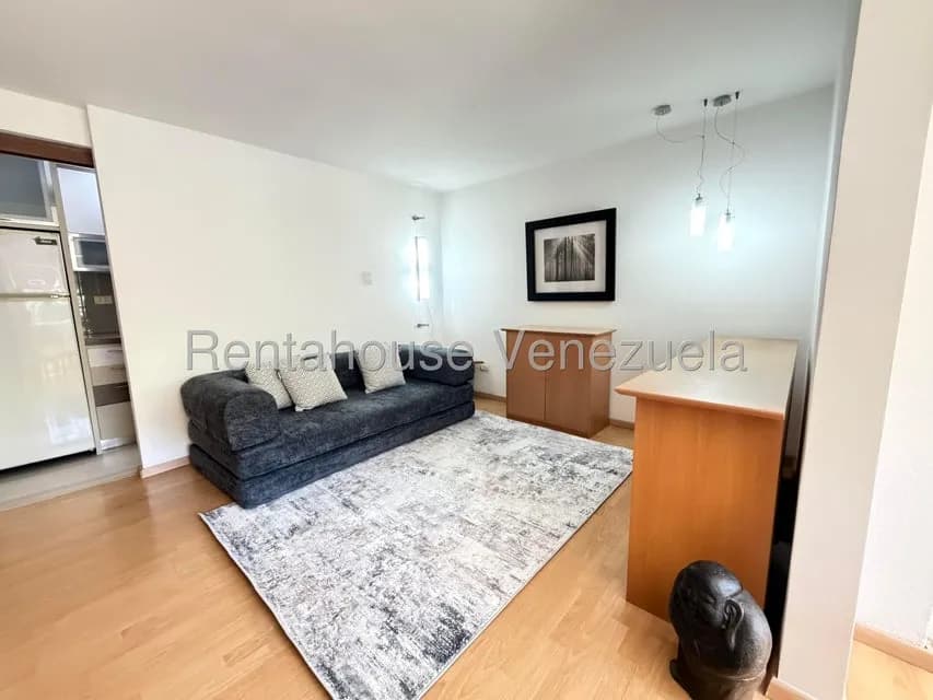 Apartamento (1 Nivel) en Alquiler en Lomas de Las Mercedes, Distrito Metropolitano