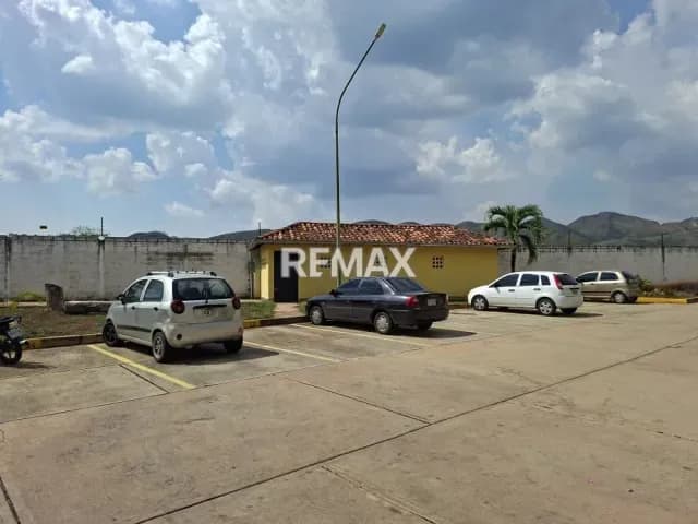 Apartamento en Venta Conjunto Residencial Portar de San Luis La Florida Valencia Carabobo Venezuela