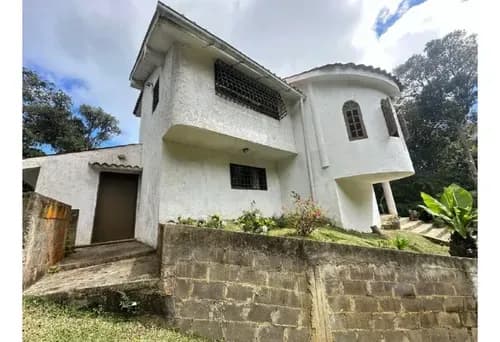 Casa En Venta Urb El Jengibrillar La Colonia Tovar.