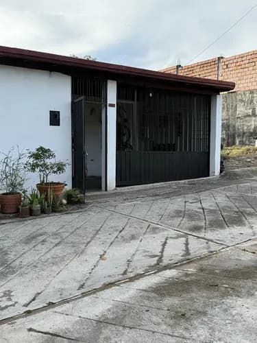 Casa En Venta De 5 Habitaciones Ubicada En Gallardín. Ia