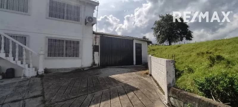 Galpón en Sabaneta Arjona