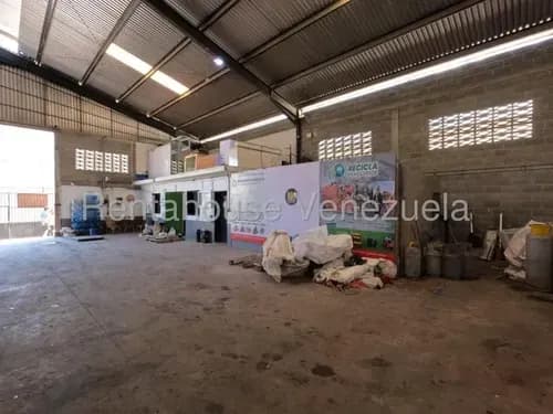 Lcda. Milagros Carrasquel Galpon Industrial Alquiler Barquisimeto Lara Zona Industrial Ii Economica Comercial Economico Código Inmobiliaria Rent-a-house 26-6941