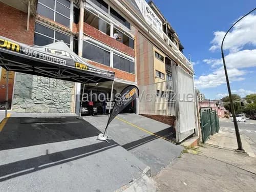 Tienda Autopartes En Venta (fondo De Comercio), Urb. Santa Monica