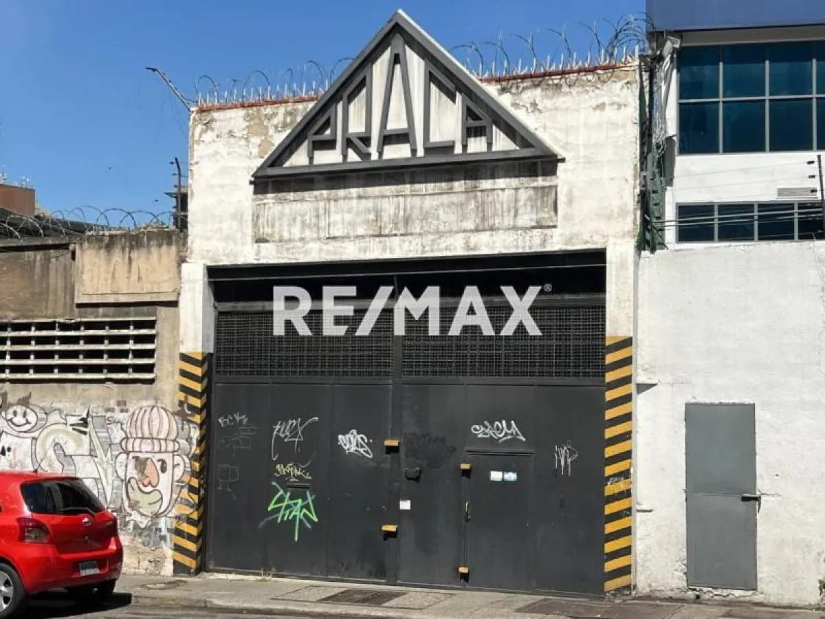 VENTA DE GALPÓN EN BOLEITA SUR